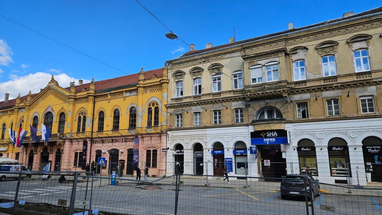 Eleven Apartment - Very Center - Free Parking Osijek Exterior photo