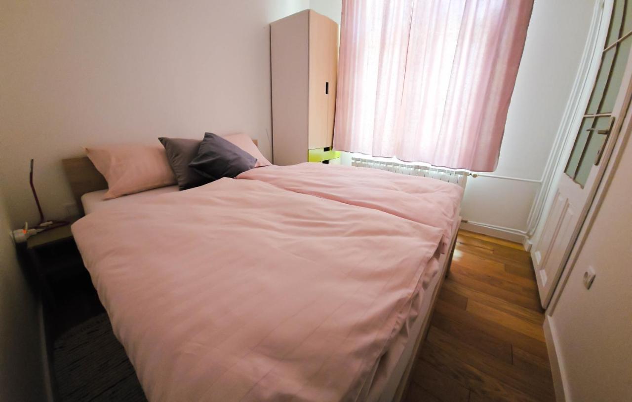 Eleven Apartment - Very Center - Free Parking Osijek Exterior photo