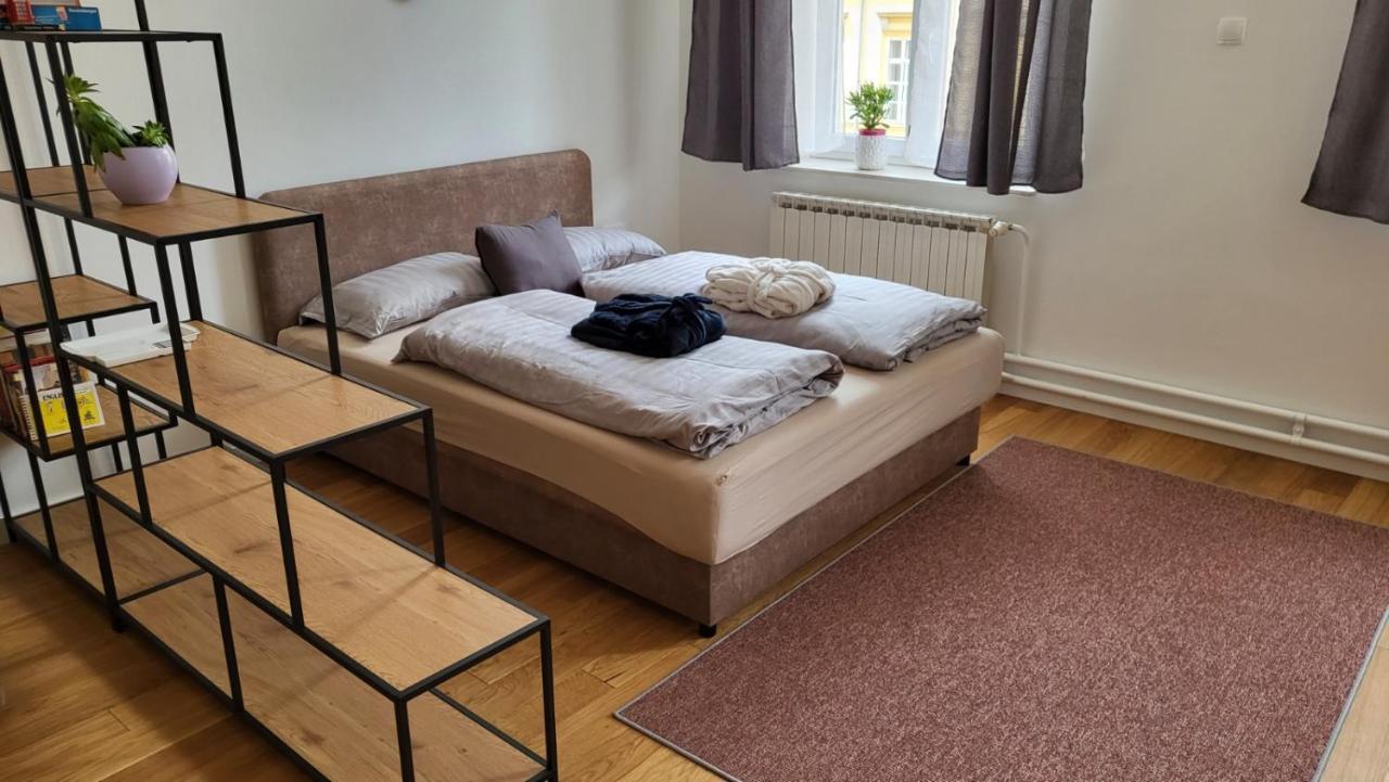 Eleven Apartment - Very Center - Free Parking Osijek Exterior photo